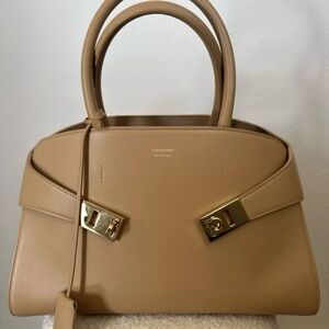 Bag Salvatore ferragamo 100%original.
